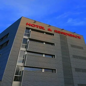 silver-residence-hotel.emilia-romagnahotels.net/